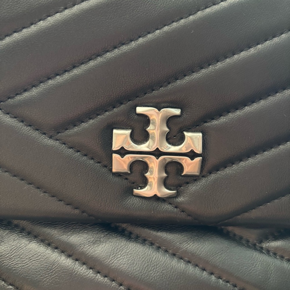 Tory Burch Kira Black Chevron Small Shoulder Bag - Picture 13 of 16